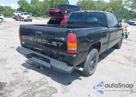 2002 Chevrolet Silverado 1500 из США, поврежденный, VIN 2GCEC19W321316445